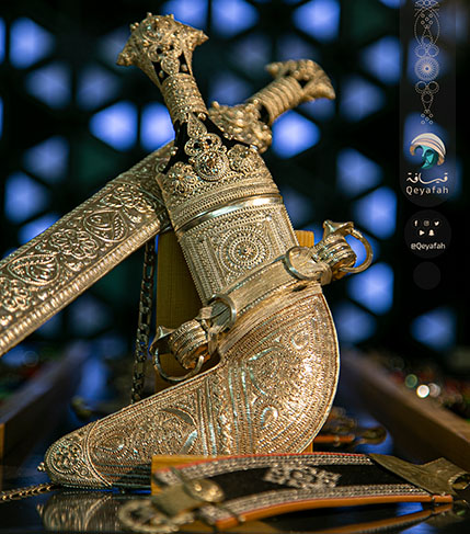 طقم  سعيدي أسود